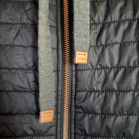 ATHLETA Black Puffer Tioga Cropped Vest Lined Full Zip Size M 350891 - Picture 6 of 10
